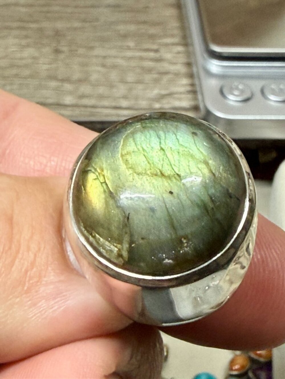 Chunky Labradorite statement ring - Picture 2 of 9